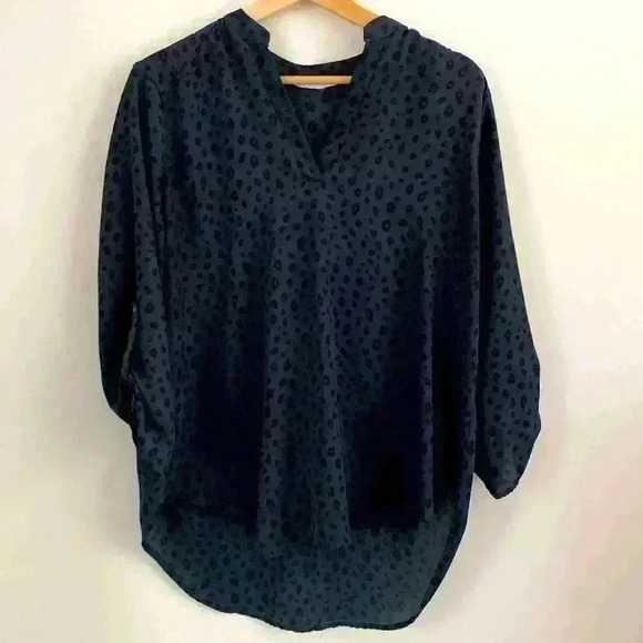 Women’s blouse. Leopard print. - Picture 1 of 5